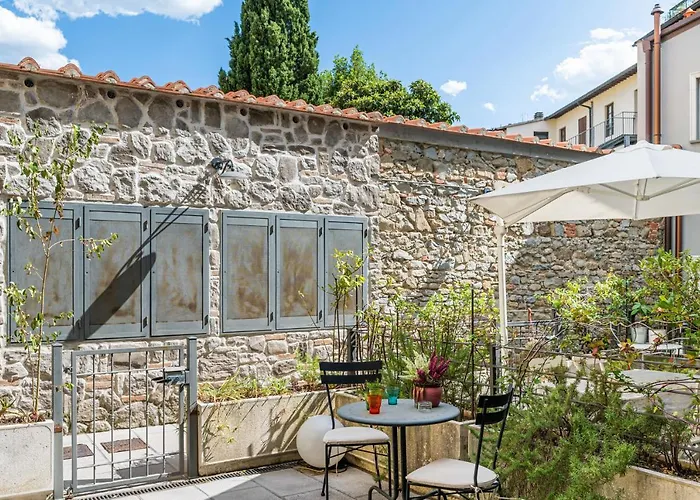 Guesthost - La Corte Del Re - Piazza Della Liberta Apartment Florenz