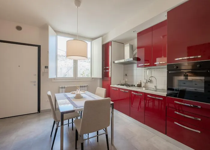 Apartment Guesthost - La Corte Del Re - Piazza Della Liberta