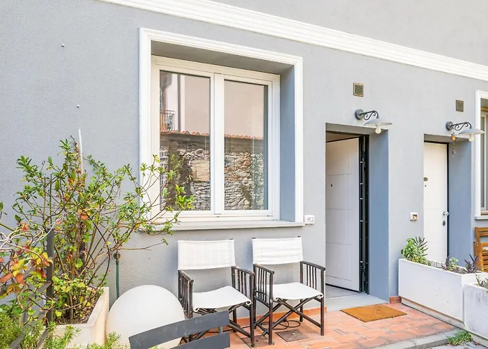 Guesthost - La Corte Del Re - Piazza Della Liberta Apartment
